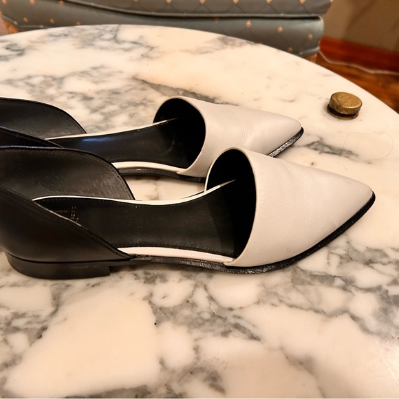 Marc Fisher pointy black and white flats - Picture 3 of 4